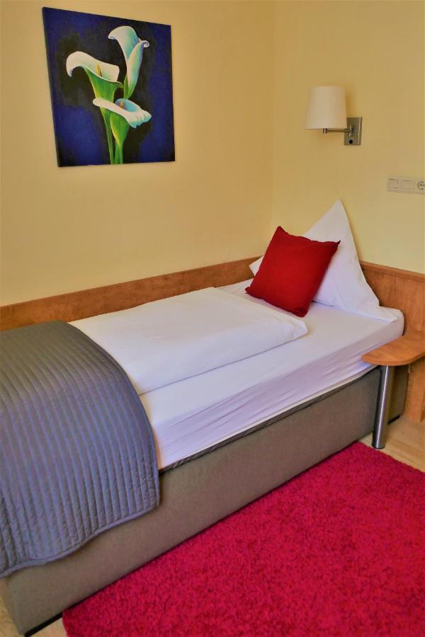 Hotel Bischoff Baden-Baden Quarto foto