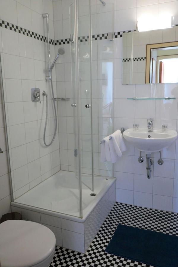 Hotel Bischoff Baden-Baden Quarto foto